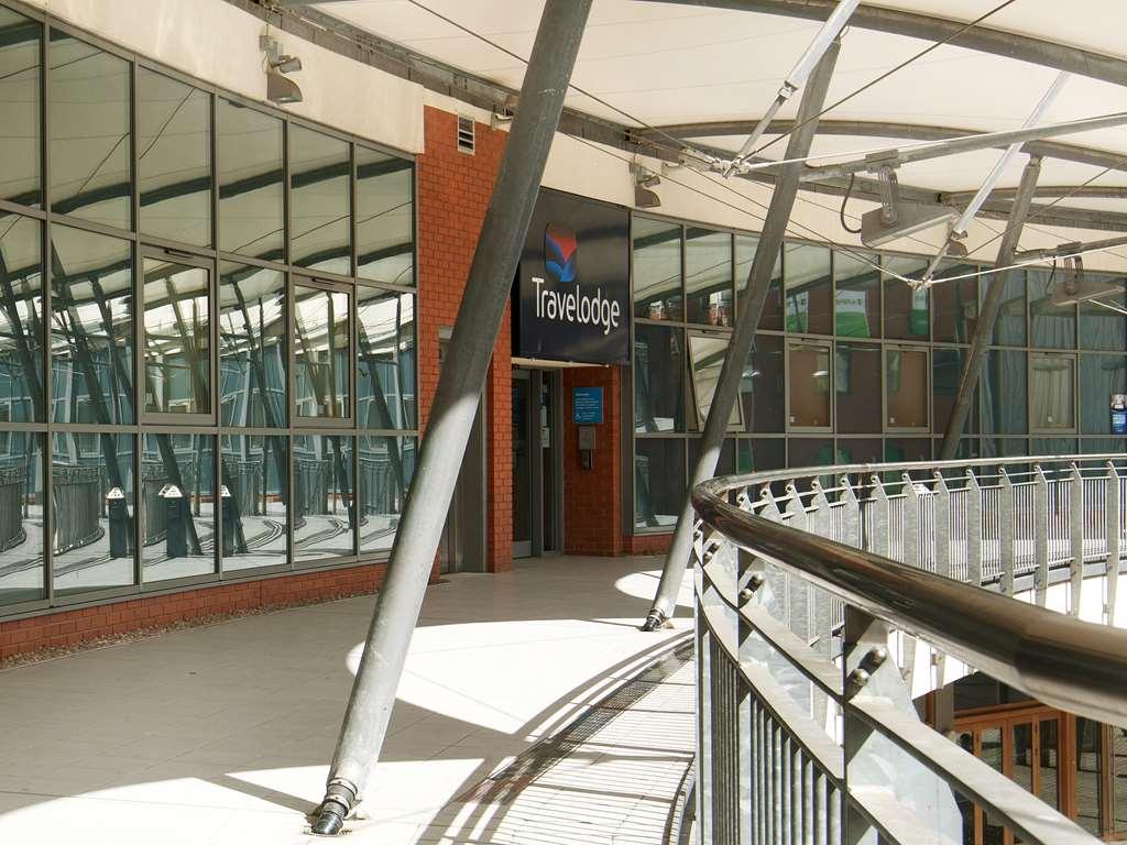 Travelodge Birmingham Central Broadway Plaza Екстер'єр фото