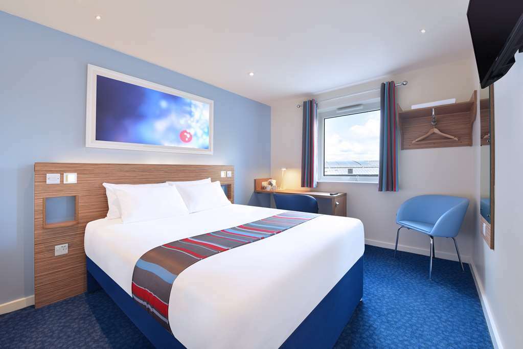 Travelodge Birmingham Central Broadway Plaza Номер фото