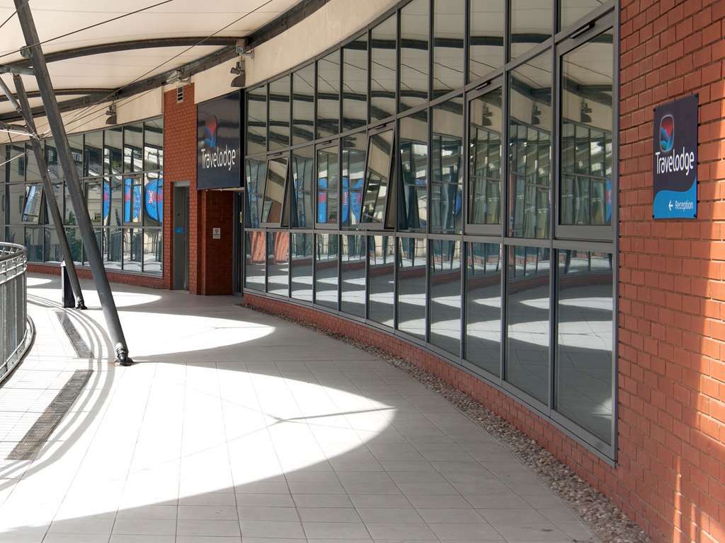 Travelodge Birmingham Central Broadway Plaza Екстер'єр фото